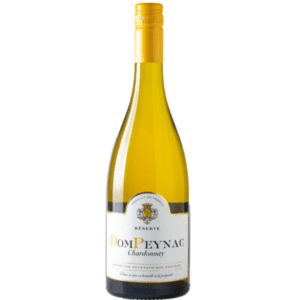 DomPeynac Chardonnay Pays d'Oc is een verfijnde Franse witte wijn uit de betoverende wijnstreek Languedoc-Roussillon. Deze regio staat bekend om zijn veelzijdige terroir en zonnige klimaat. Wat zich perfect leent voor het produceren van hoogwaardige wijnen zoals deze Chardonnay. DomPeynac heeft zich gepositioneerd als een merk dat staat voor toegankelijkheid, kwaliteit en respect voor het milieu.