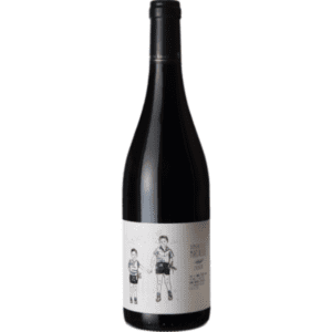 Chinon Rouge van La Marinière: Een Wijn met Diepte en Karakter. Deze elegante rode wijn komt uit de beroemde Chinon-regio in het hart van de Loire. La Marinière biedt een prachtig voorbeeld van vakmanschap en toewijding van een familiebedrijf met een rijke geschiedenis sinds 1965. Deze wijn is gemaakt van 100% Cabernet Franc, een druivenras dat perfect gedijt in het unieke terroir van Chinon.